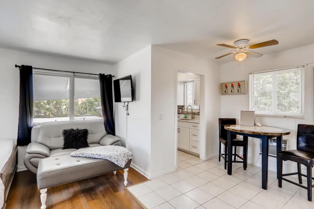 Coral Sands Huge Studio W/ 2 Queen Beds! West Palm Beach Exterior photo